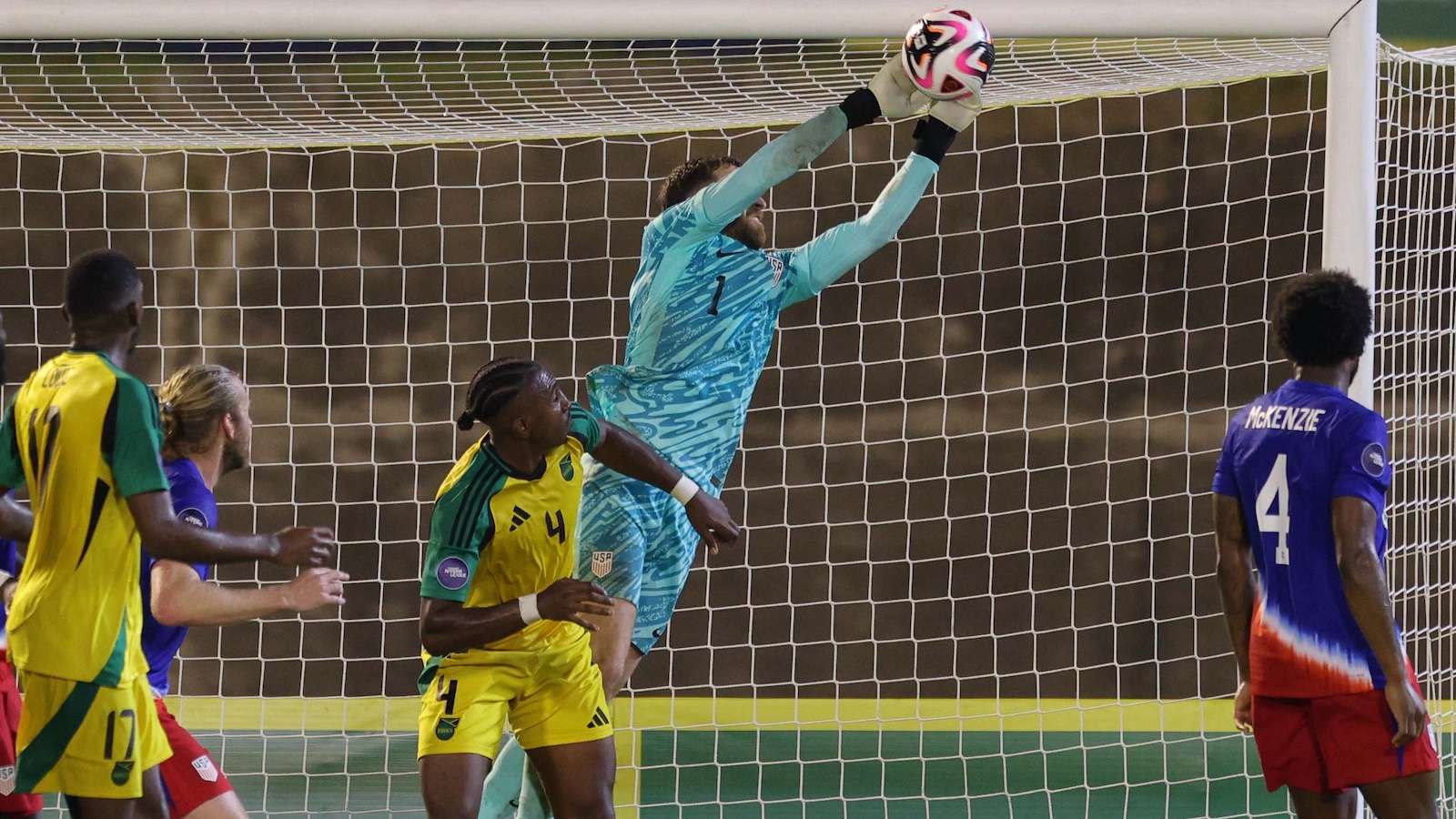 反观沙特队 反观沙特队